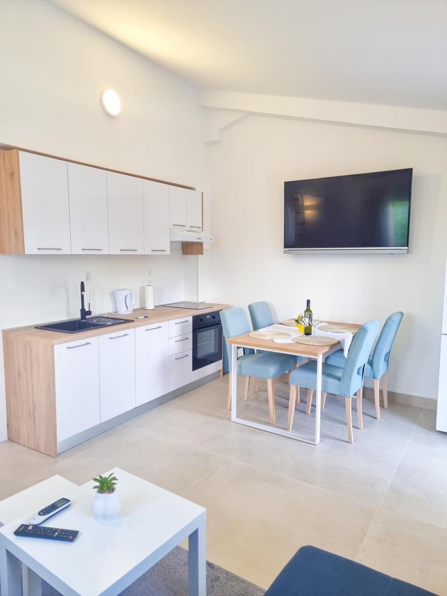 Apartman Natali Kremena Exteriér fotografie